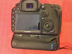 canon 7d mark 2 with battery grip And 50 mm lens