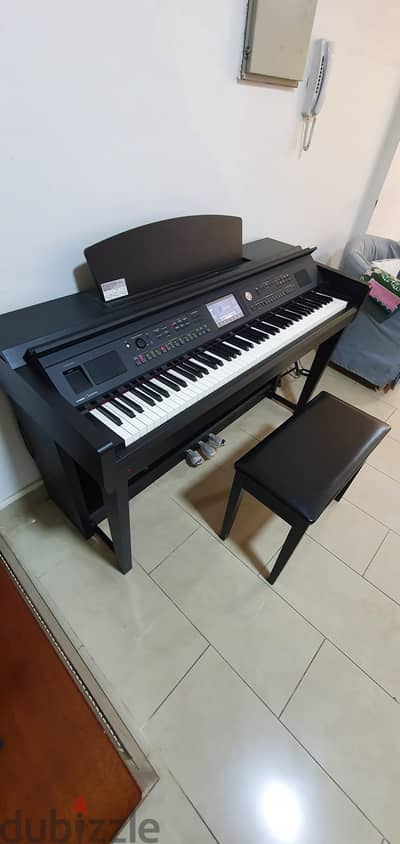 YAMAHA CLAVINOVA PIANO
