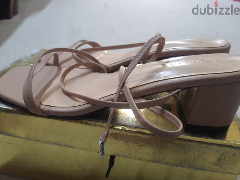 shoes and sandal for sale both 3kd sandal 40 abd shoes 39. 1