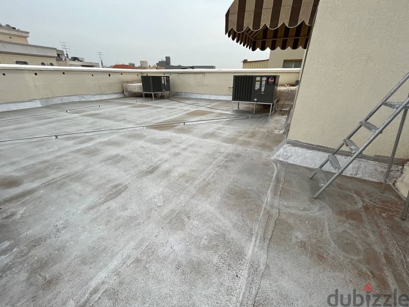 Qortuba – great, spacious five bedroom floor w/roof terrace 10