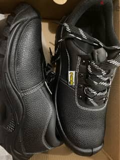 Safety shoes for sale 0