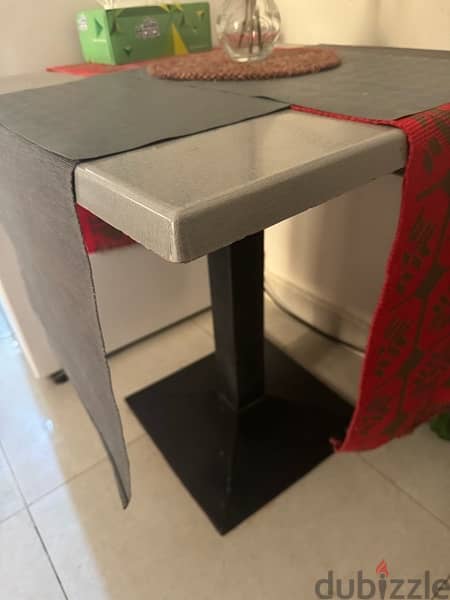 Small Dining Table with Placemats, Vase & Chair 2