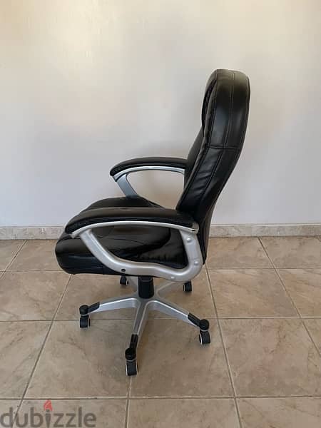 Adjustable Chair for Home & Office Use 1