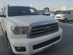 2009 toyota sequoia  SR5 with sunroof excellent condition