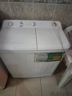 Daewoo washing machine, 5.5 kg, tub and dryer work well