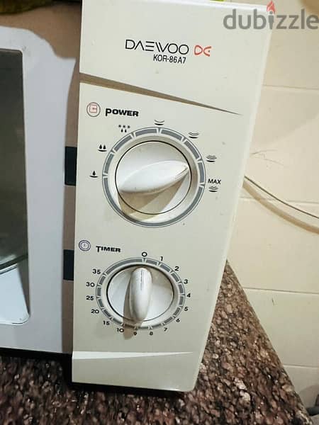 4 years used Microwave oven 2