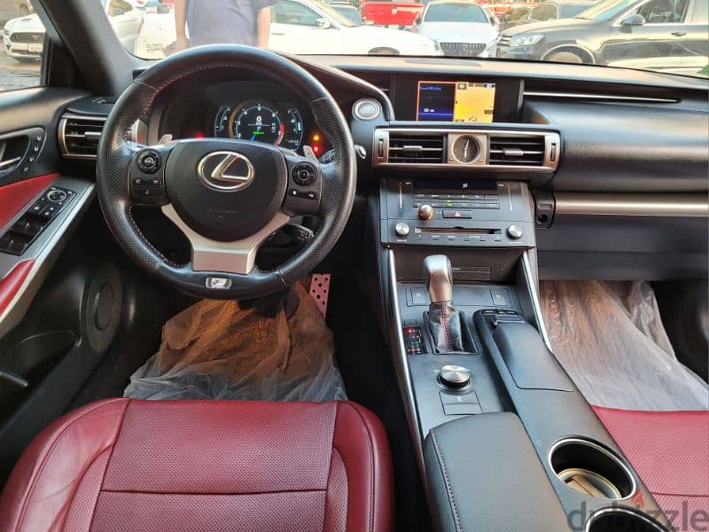 Lexus IS-Series 2016 8