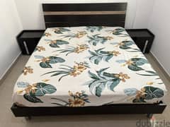 King size double bed with full set