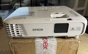 (1920x1200-WUXGA-16:10)-projector Epson Home Cinema 1040