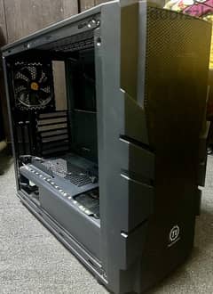 ThermalTake C33 Gaming PC Case with 3 Fans and ARGB Light Strips ATX