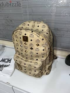 mcm backpack medium size