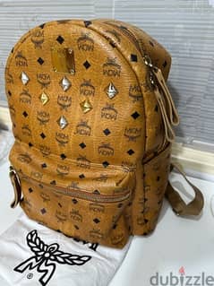 mcm backpack medium size