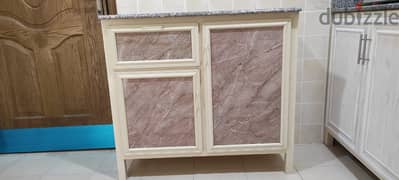 Kitchen cabinet with granite top