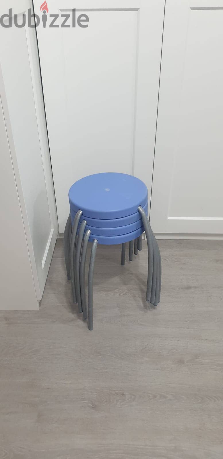 4 IKEA stools 1