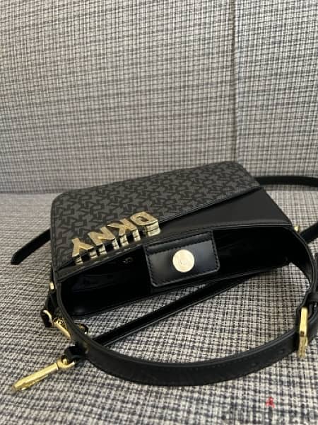 Hand bag for sale 2