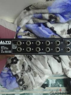 alto 6 channel monitor mixer .
