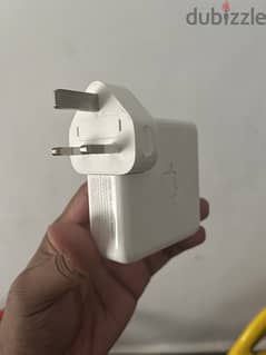 Apple MacBook 61W Charger