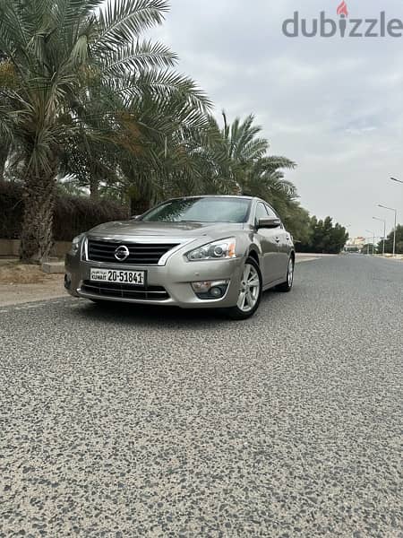 Very Clean Nissan Altima V6 2013 1