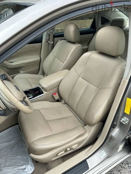 Very Clean Nissan Altima V6 2013 4