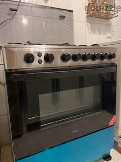 Barely used Midea Gas Cooker