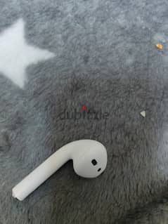 Apple airpod2.  Available only life side pod