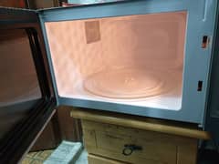 Daewoo DC microwave for sale
