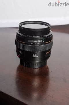 I like to sell My Canon 50mm F/1.4 like new condition