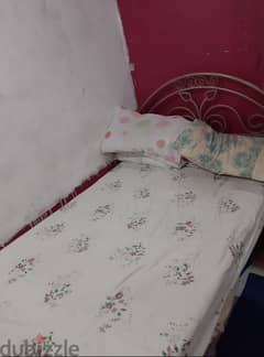 SINGLE ROOM AVAILABLE WITH BATHROOM. Contact no:51179906