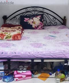 Queen size bed for sale at affordable prices final
