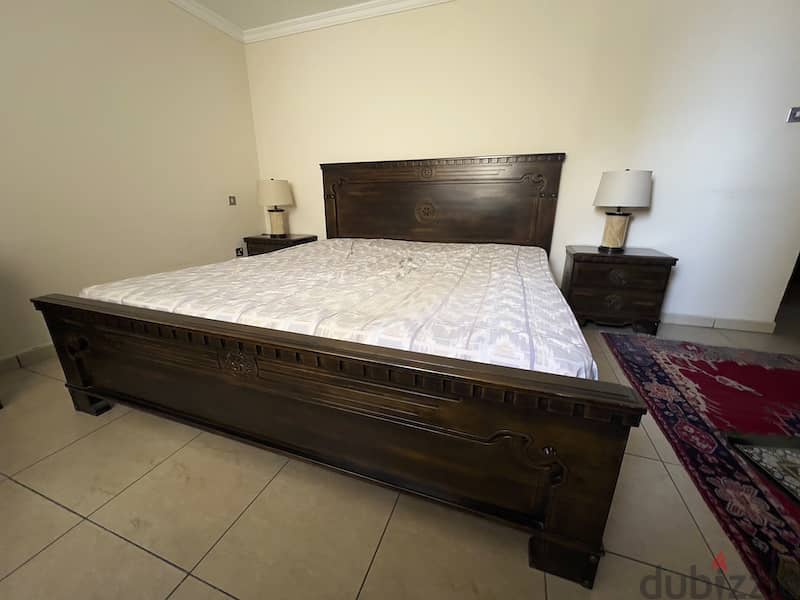 King Bedroom Set - Dark Wood - Excellent Condition 5