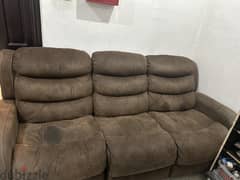 Sofa 3 seats recliner excelent condition