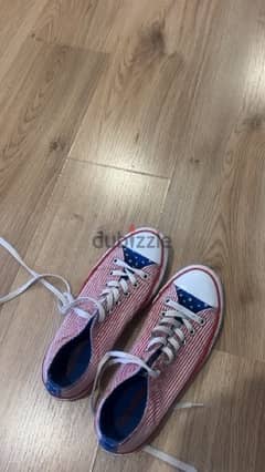 converse red & blue