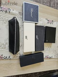 sets of pen + wallet