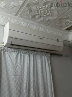 Split A/c 2.5 T in working condition