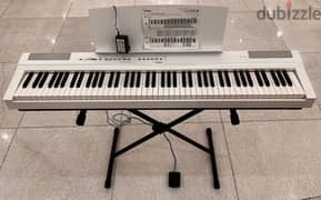 Yamaha P 125 Digital Piano with Sustain Pedal and X Stand 0