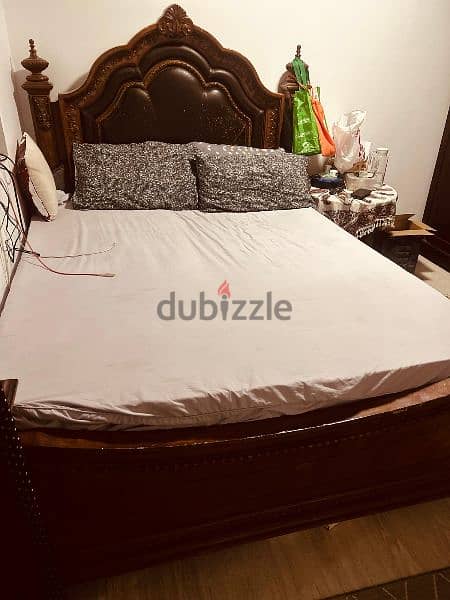 queen size bed with mattress 1
