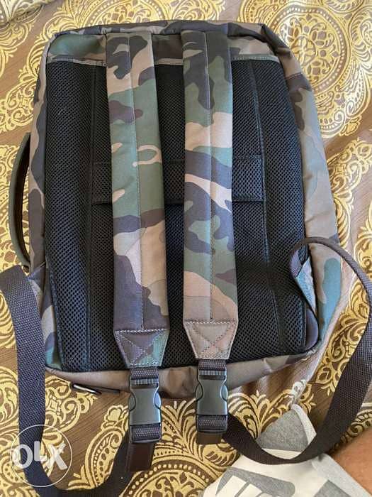 Fossil Laptop or any thing can use it heavy Duty bag. 1