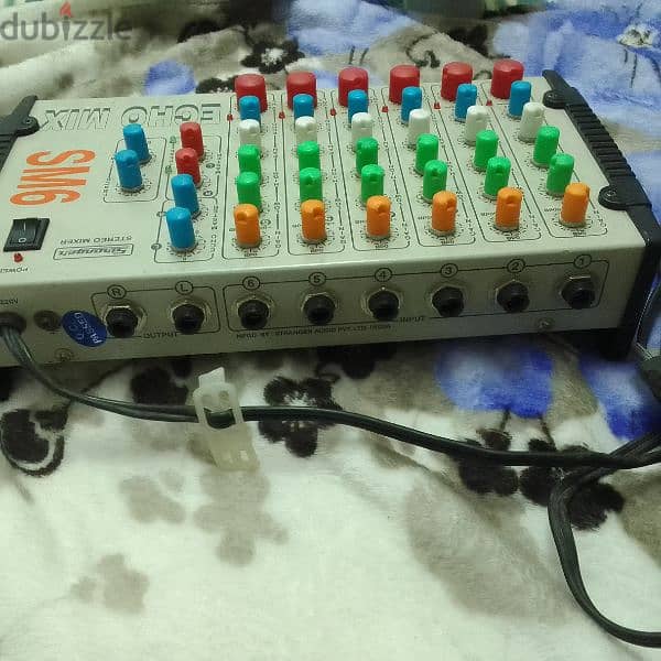 stereo 6 channel mixer effect available . 6