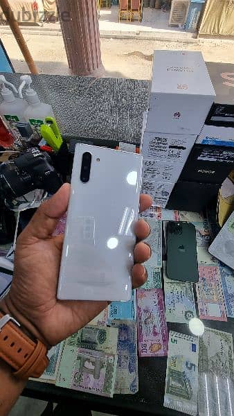 samsung note 10 256gb 8+8gb ram Need and clean phone 1