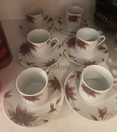 set of coffee cups 0