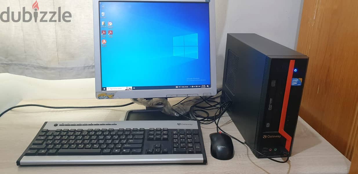Used Desktop PC with monitor, Keyboard and mouse 1