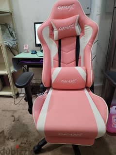 VERY GOOD  CONDITION GAMING CHAIR 0