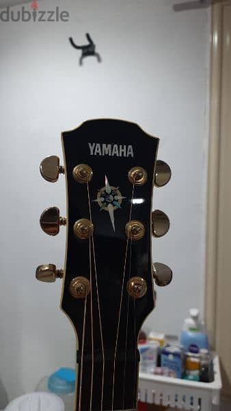 Yamaha CPX700II Acoustic Guitar 4