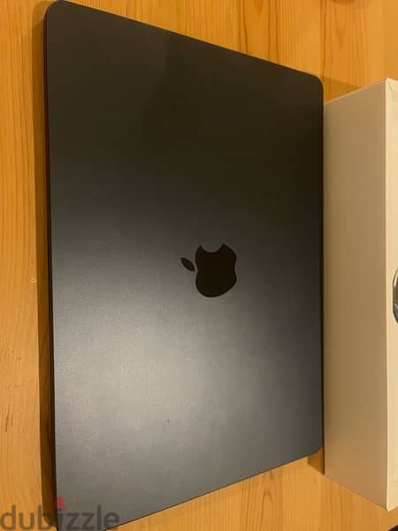 Apple Macbook Air M2 Barely used 0