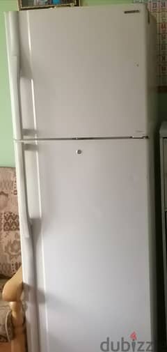 Thoshiba refrigerator for sale 0