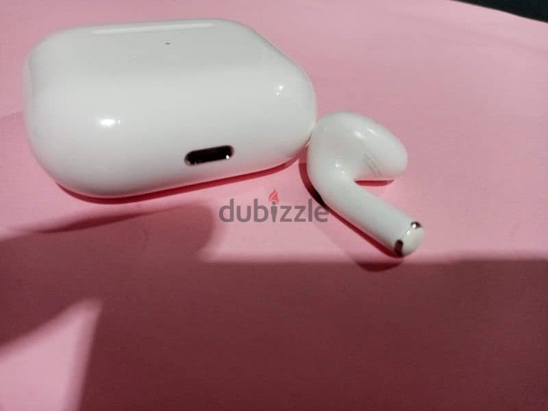 Apple AirPods 3 Vietnamese left side, original, new with serial number 1