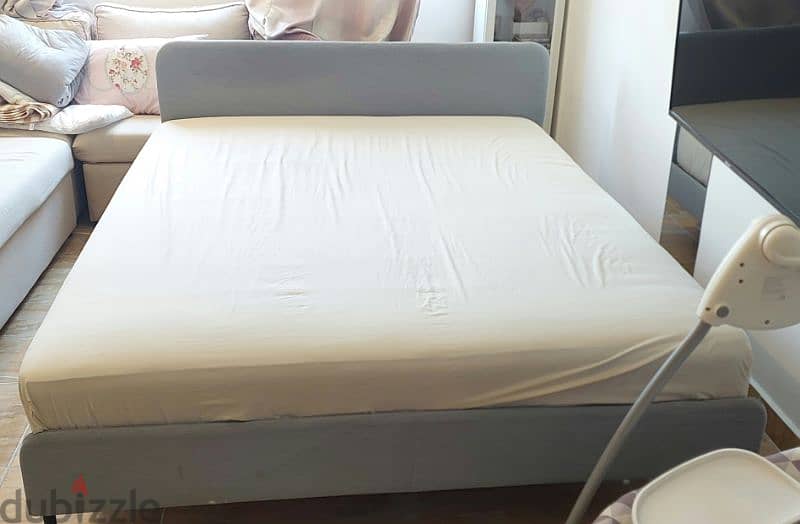 queen bed + mattress 1