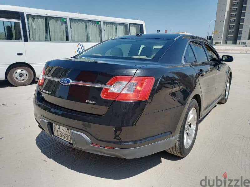 Ford Taurus 2012, engine, gear, Ac in good condition only 900 kd 3