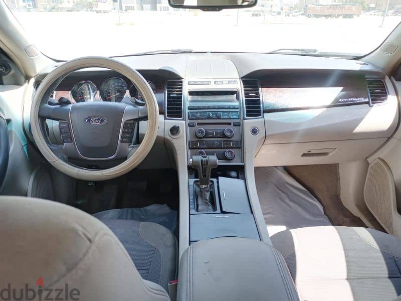 Ford Taurus 2012, engine, gear, Ac in good condition only 900 kd 7