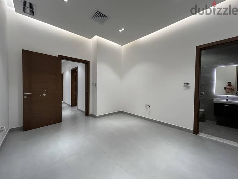 LUXURY 4 MASTER BEDROOM FOR RENT IN DAYIA 4